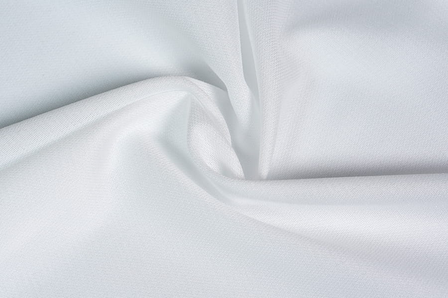 Polyester smeltbar interlining